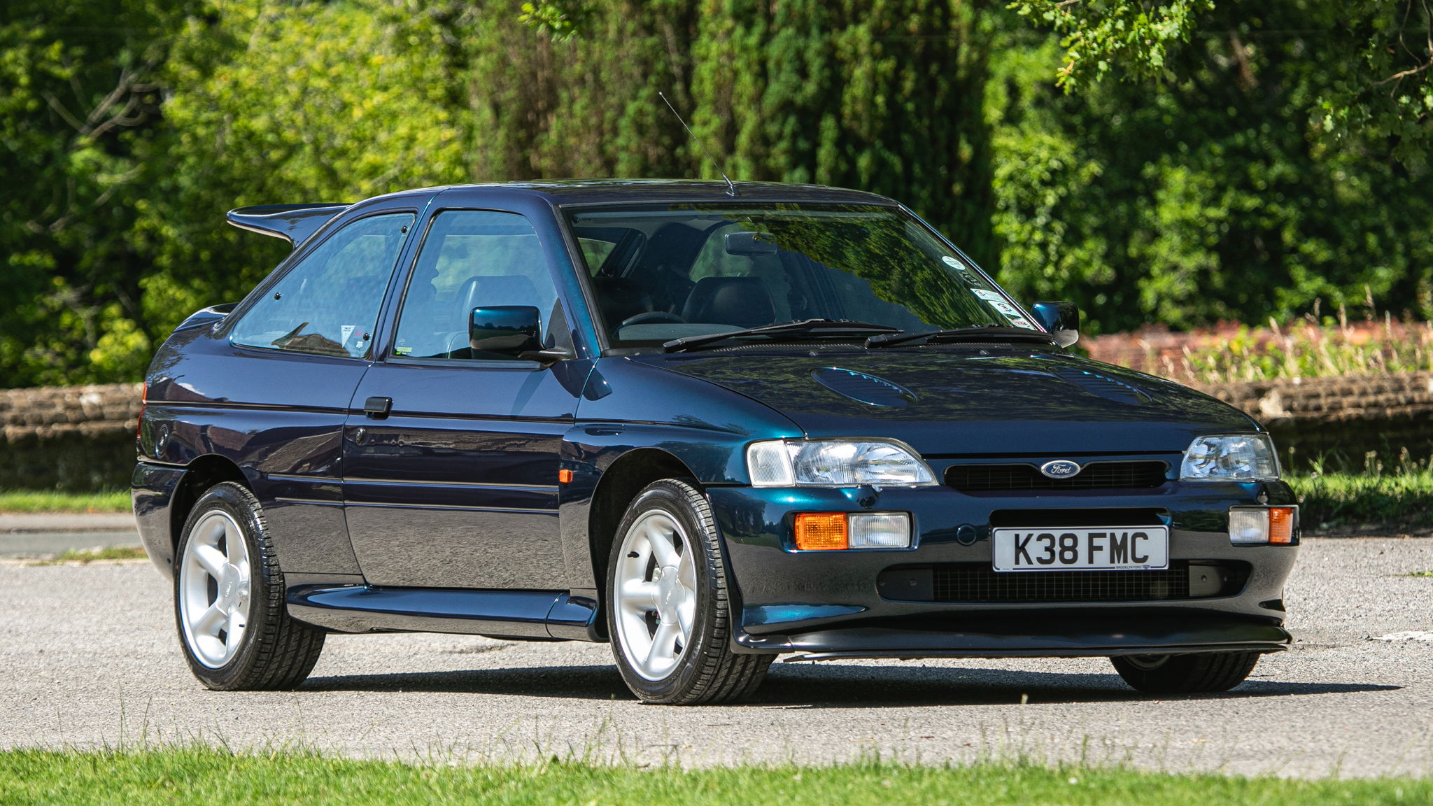 Ford Escort RS Cosworth - front